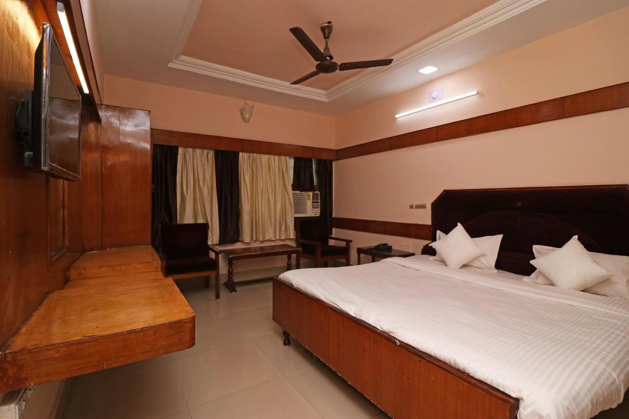 Spot On 37002 Hotel Natraj Bilaspur  Bagian luar foto