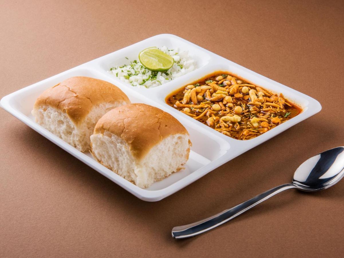 Spot On 37002 Hotel Natraj Bilaspur  Bagian luar foto