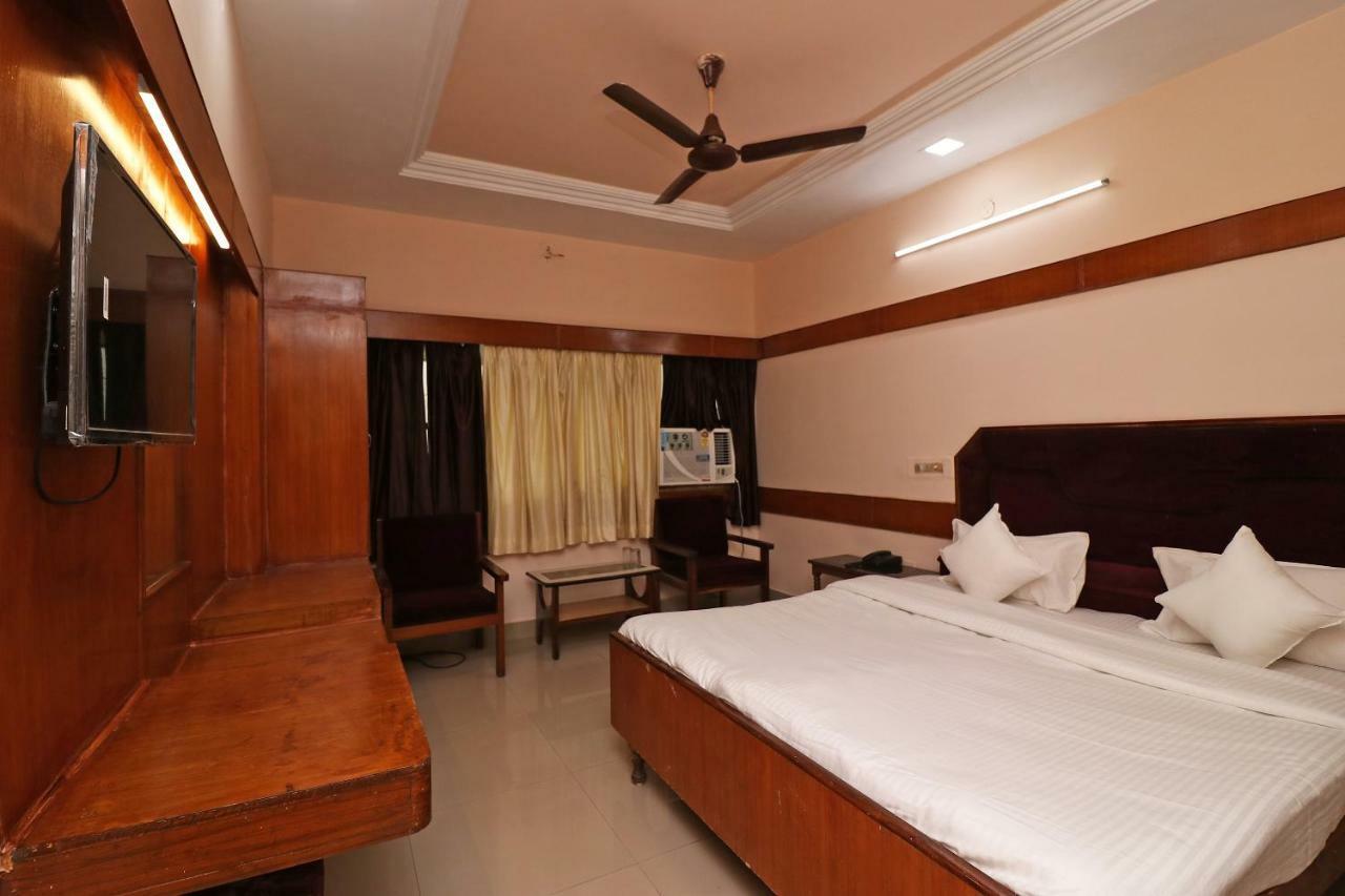 Spot On 37002 Hotel Natraj Bilaspur  Bagian luar foto